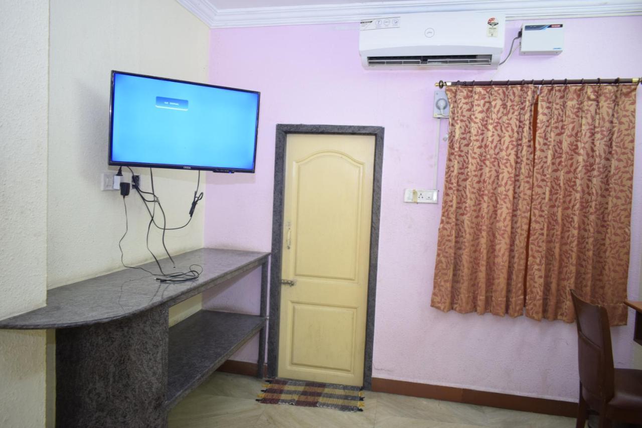 Pms Guest House Pondicherry Exterior photo