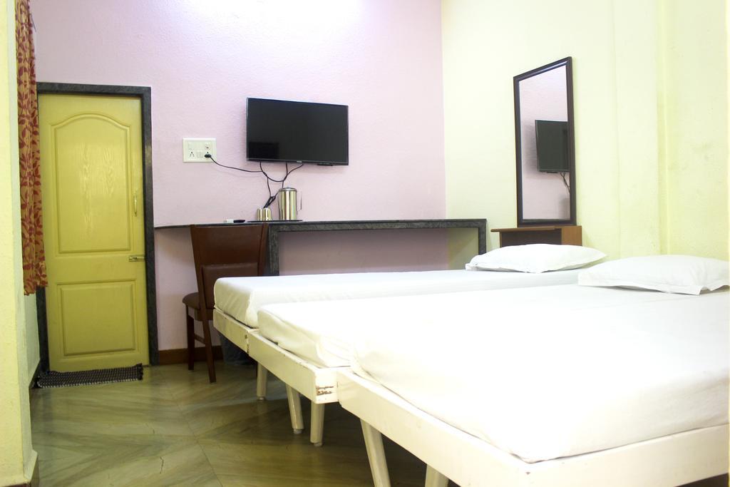 Pms Guest House Pondicherry Exterior photo